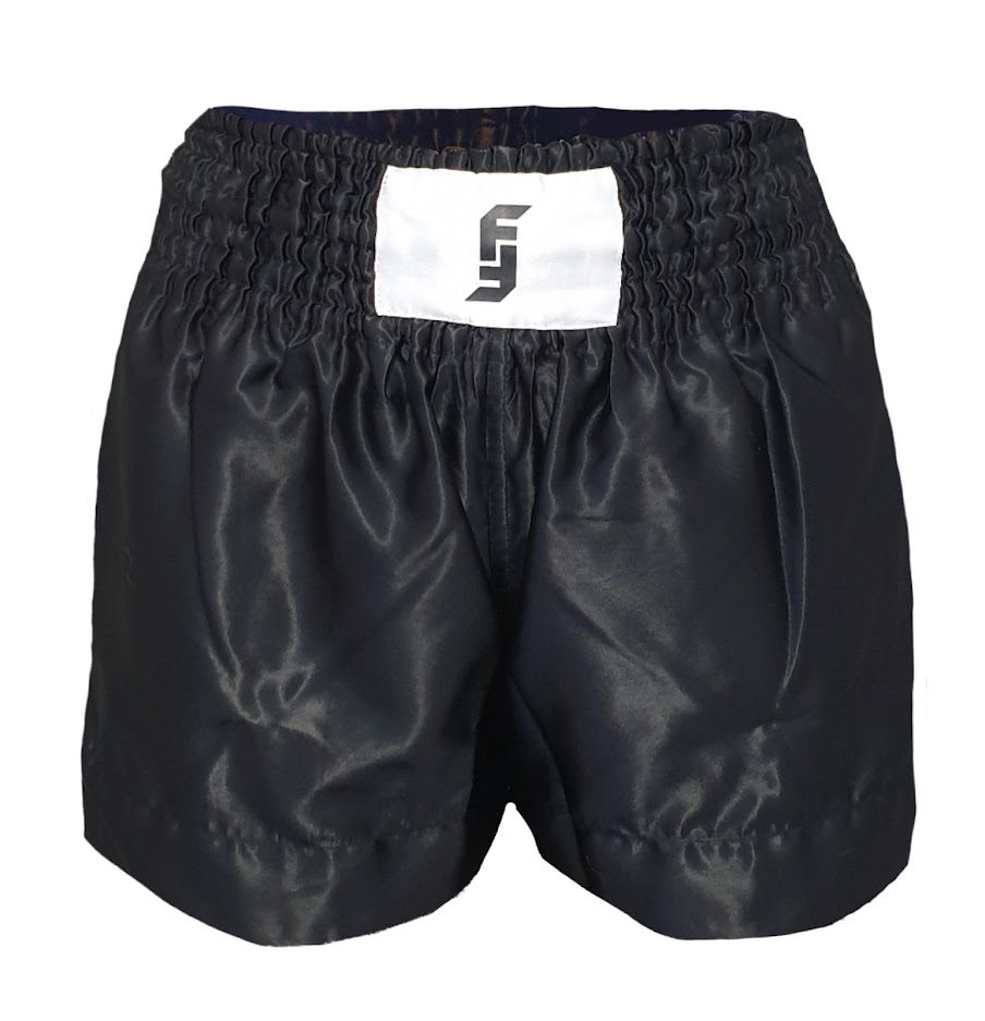 Osta Fighter Forever Thainyrkkeilyshortsit MUSTA Twins Finlandilta