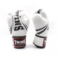 Osta Twins Special Nyrkkeilyhanskat FBGVDM3-TW6 White Twins Finlandilta